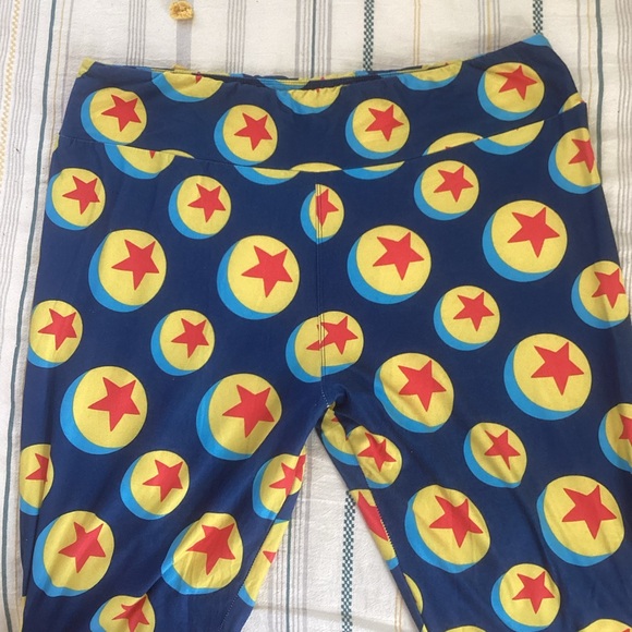 Women’s Luxo Ball Leggings - Pixar - Picture 3 of 4